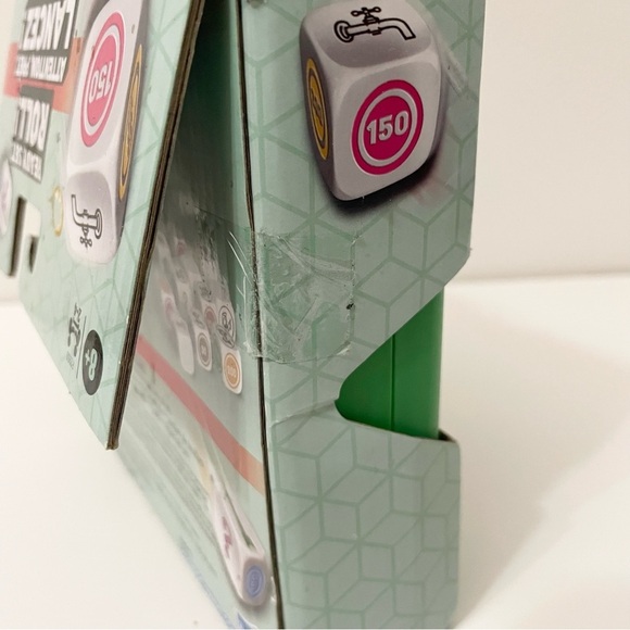 Hasbro Monopoly Diced Fast Paced Dice Game - Picture 9 of 11